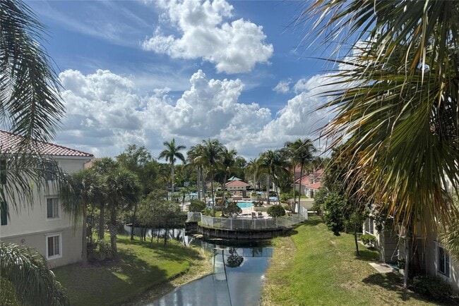 11745 W Atlantic Blvd, Unit 34 in Coral Springs, FL - Building Photo - Building Photo