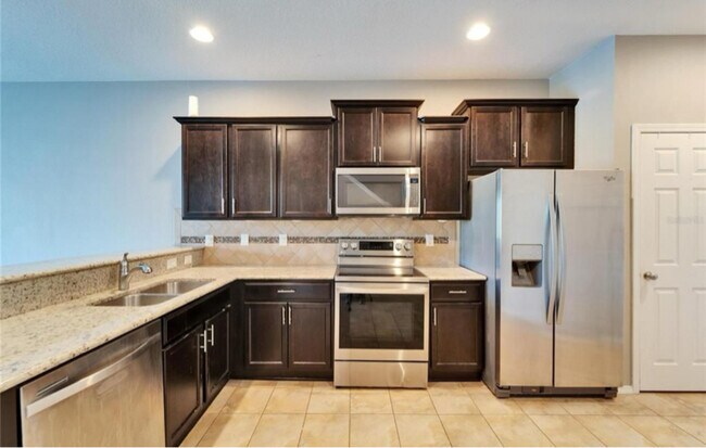 8842 turnstone Dr in Tampa, FL - Building Photo - Building Photo