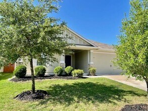 500 Cassandra Dr in Hutto, TX - Building Photo - Building Photo