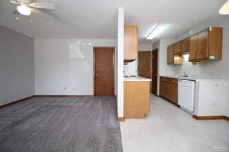8110 Stonebrook Dr in Pensacola, FL - Building Photo - Building Photo