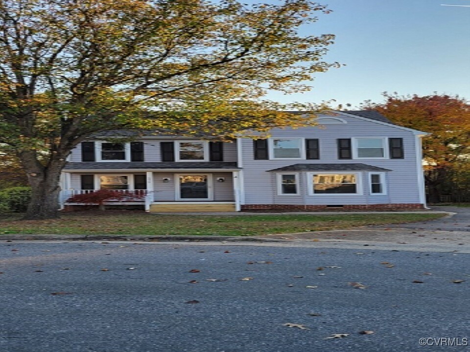 6029 Ironworks Ct in Mechanicsville, VA - Building Photo