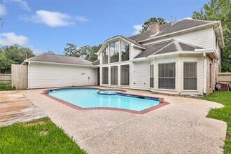 12102 Moorcreek Dr in Houston, TX - Building Photo - Building Photo