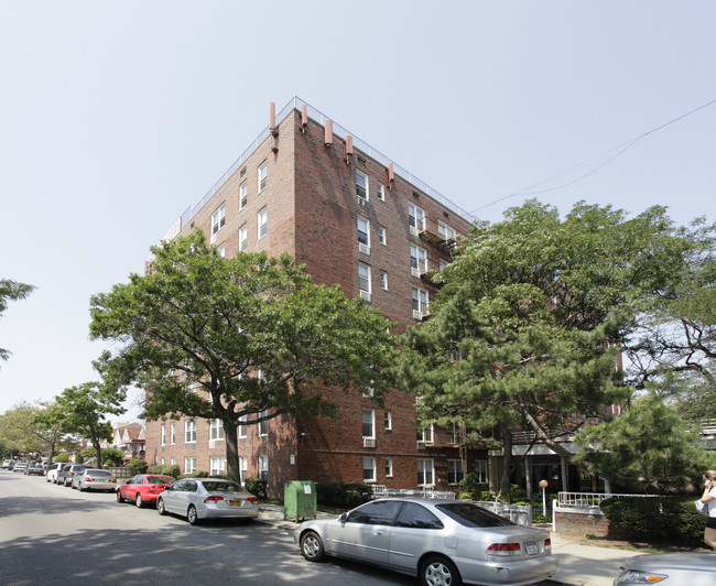 Southampton Apartments in Brooklyn, NY - Building Photo - Building Photo