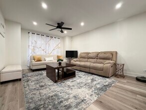 1750 Henley St in Glenview, IL - Building Photo - Building Photo