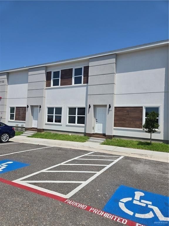 property at 901 E Yuma Ave