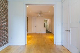 110 Bedford St-Unit -#A2 in New York, NY - Building Photo - Building Photo