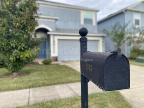 1913 Thetford Cir in Orlando, FL - Building Photo - Building Photo