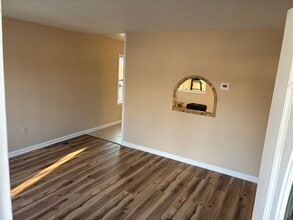 325 Walgrove Rd in Reisterstown, MD - Building Photo - Building Photo