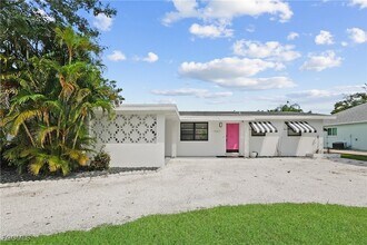 1661 Coronado Rd in Ft. Myers, FL - Building Photo - Building Photo