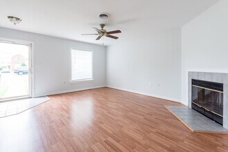 2209 High Bush Cir in Glen Allen, VA - Building Photo - Building Photo