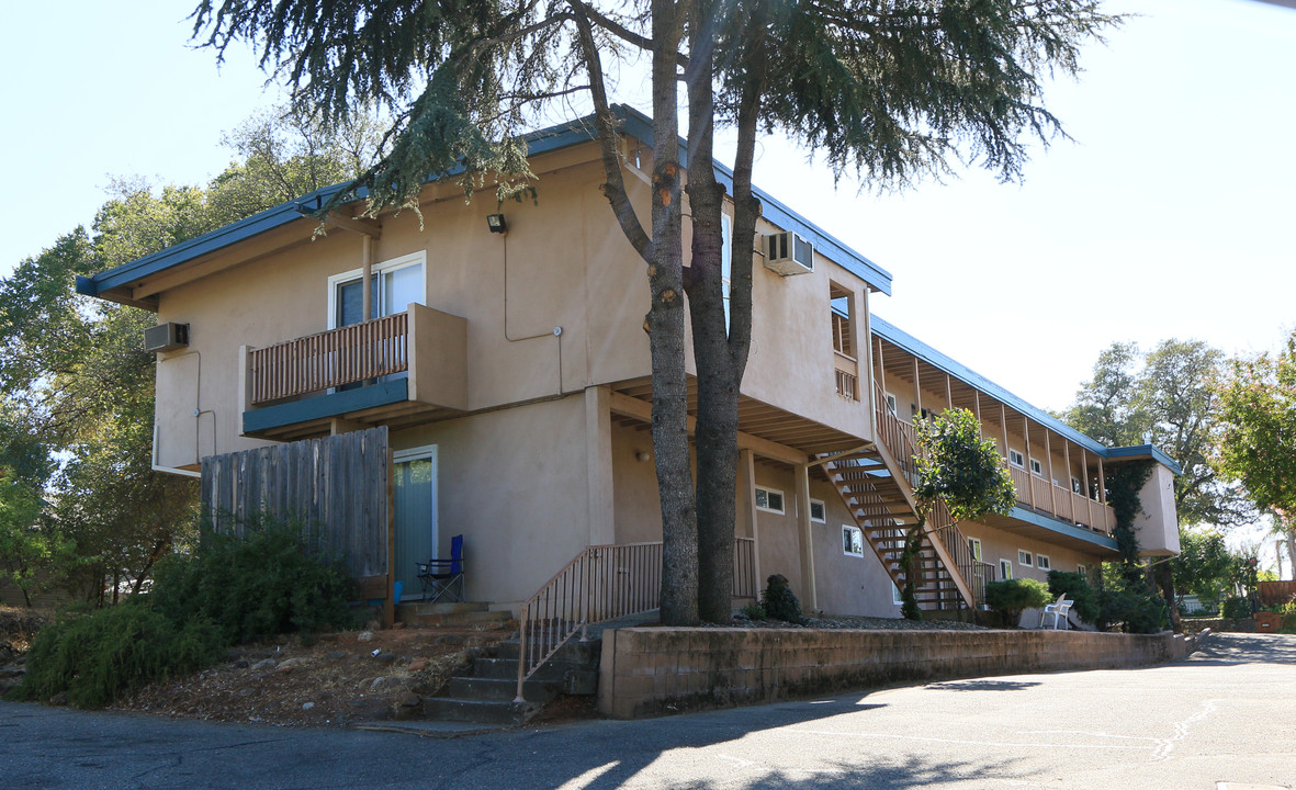 Cascade Apartments in Redding, CA - Foto de edificio