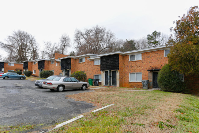 3625 Glenwood Dr in Charlotte, NC - Foto de edificio - Building Photo