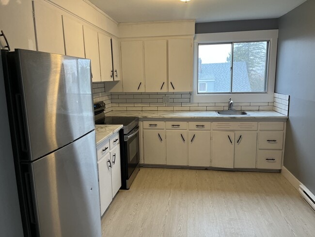 46 Terris Ave in Moncton, NB - Building Photo - Building Photo