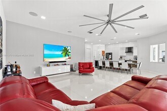 13102 SW 185th Terrace in Miami, FL - Building Photo - Building Photo