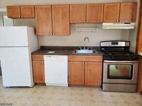 60 Park Ave-Unit -3 in Flemington, NJ - Building Photo - Building Photo