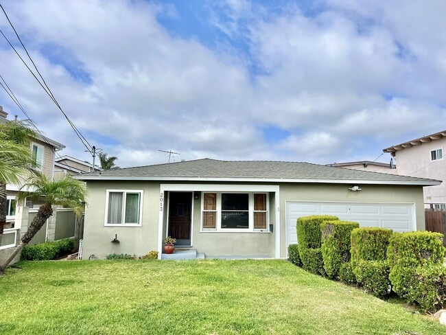 property at 2013 Plant Ave