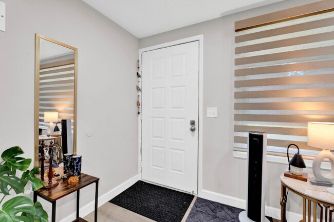 6 Roanoke Ln, Unit 62 in Rochester Hills, MI - Foto de edificio - Building Photo