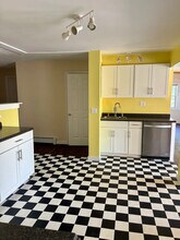 192 Front St, Unit 2 in Binghamton, NY - Building Photo - Building Photo