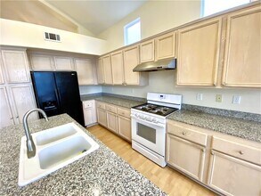 290 Tayman Park Ave in Las Vegas, NV - Building Photo - Building Photo