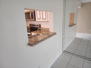 3591 Inverrary Dr in Lauderhill, FL - Building Photo - Building Photo