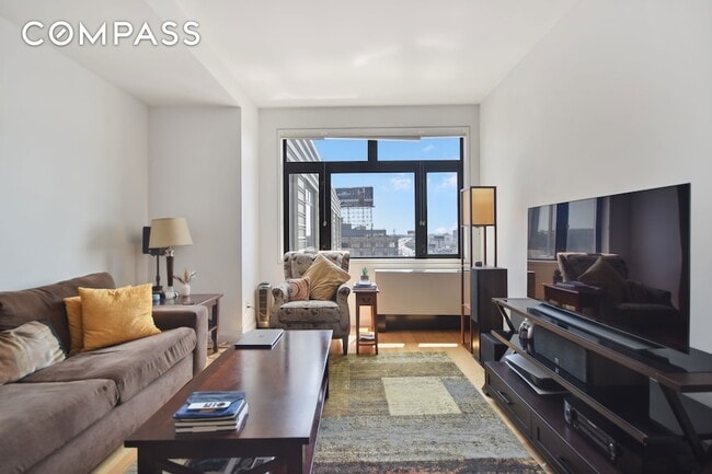 11-2 49th Ave, Unit PH2L in Queens, NY - Building Photo - Building Photo