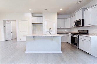 115 Sweet Almond Ct in Greer, SC - Building Photo - Building Photo