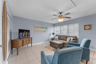 87455 Old Hwy in Islamorada, FL - Foto de edificio - Building Photo