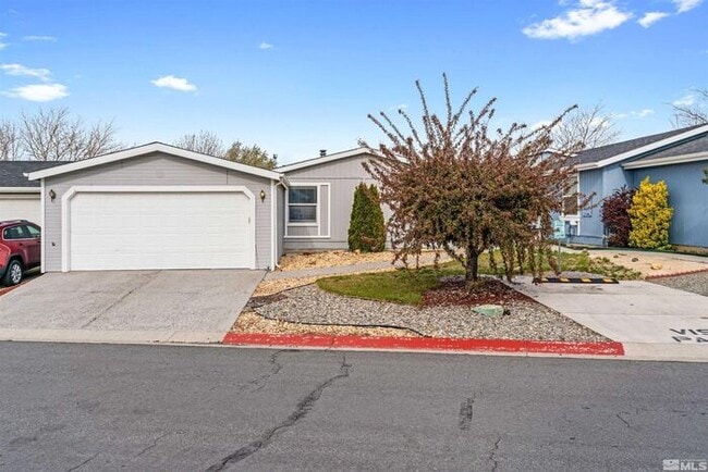 property at 7750 N Claridge Pointe Pkwy