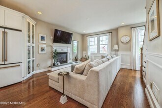 96 Main St in Port Monmouth, NJ - Building Photo - Building Photo