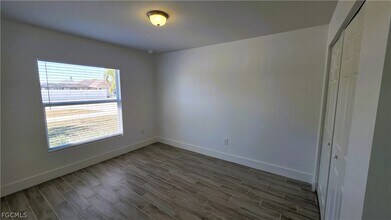 2909 SW Santa Barbara Pl in Cape Coral, FL - Building Photo - Building Photo