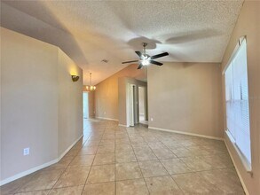 1157 Monteagle Cir in Apopka, FL - Building Photo - Building Photo