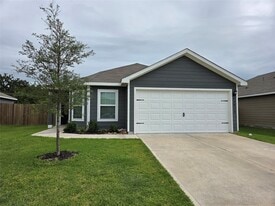 24013 Wilde Dr in Magnolia, TX - Building Photo