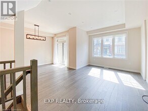 6 Ritchie Ln in Hamilton, ON - Building Photo - Building Photo