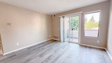 1329 Massachusetts Ave in Riverside, CA - Building Photo - Building Photo