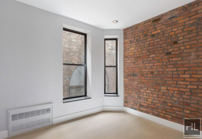 Renovated Lower East Side 3-Bedroom with E in New York, NY - Foto de edificio - Building Photo