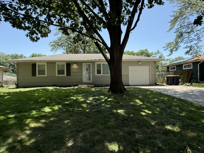 property at 4513 E 111th Ter