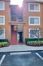 1180 Wildwood Lakes Blvd in Naples, FL - Foto de edificio - Building Photo