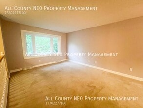 8988 Birchwood Dr in Twinsburg, OH - Building Photo - Building Photo