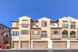 1073 Via Prato Ln in Henderson, NV - Foto de edificio - Building Photo