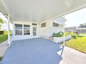 321 3rd St Dr W in Palmetto, FL - Building Photo - Building Photo