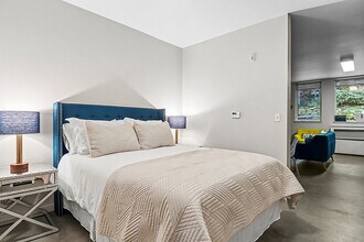 Tanner Flats Apartments in Portland, OR - Building Photo - Building Photo