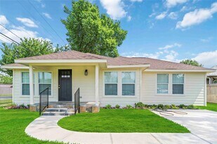 798 Fair St in Houston, TX - Building Photo