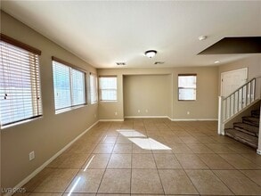 6070 Devers Ct in Las Vegas, NV - Building Photo - Building Photo