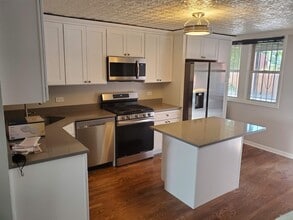 1317 W Roscoe St in Chicago, IL - Building Photo - Building Photo