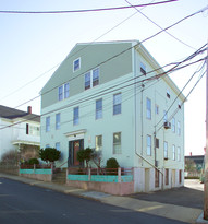 271 Franklin St in Fall River, MA - Building Photo