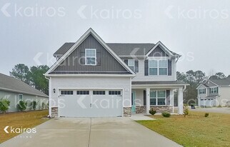 35 E Luminous Way in Hampstead, NC - Building Photo