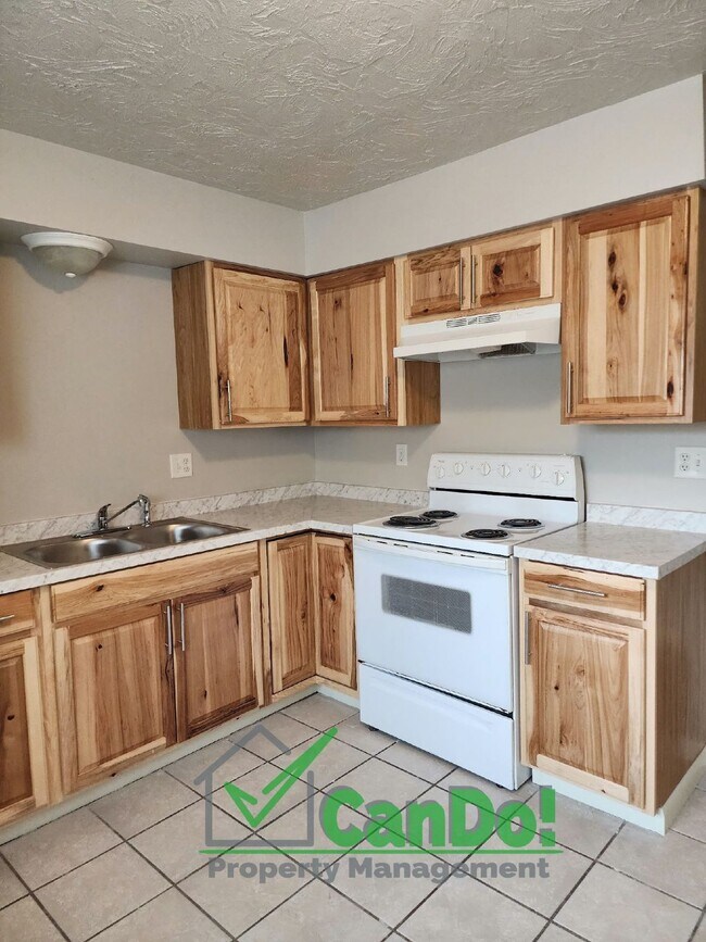 270 Carol Dr-Unit -3 in Blackfoot, ID - Building Photo - Building Photo