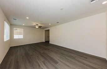 10 Harmon Rd in Owings Mills, MD - Building Photo - Building Photo