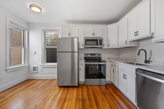 138 K St, Unit 2 in Boston, MA - Building Photo - Building Photo