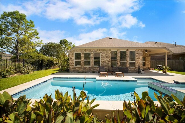 property at 16602 Highland Country Dr